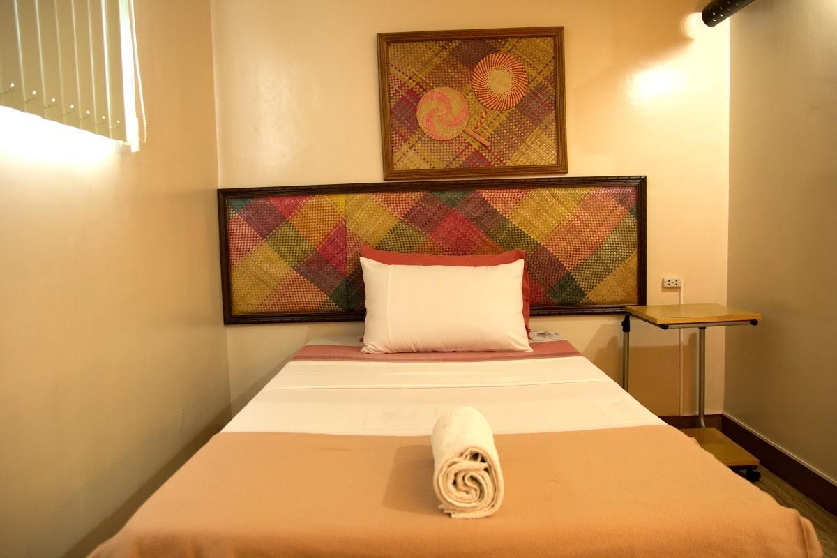 Bahay Ni Tuding - House Of Tuding Davao Exterior foto